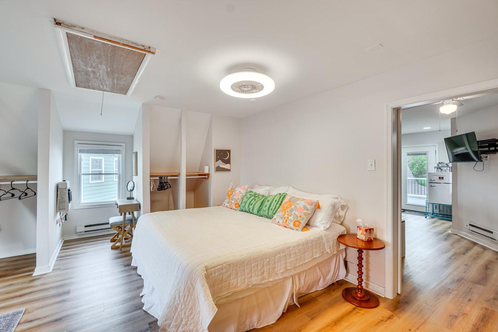 Epic Brunswick Apartment, Deck With Private Hot Tub! Exteriör bild