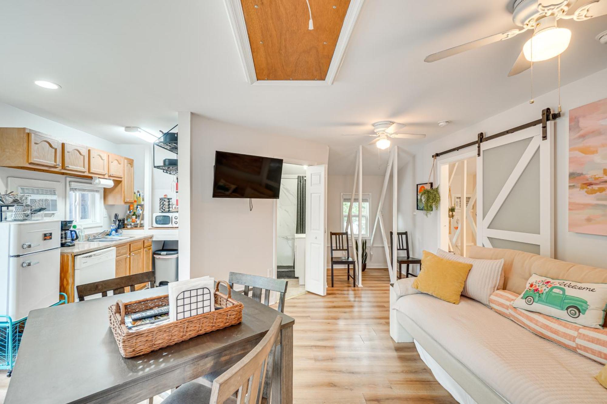 Epic Brunswick Apartment, Deck With Private Hot Tub! Exteriör bild