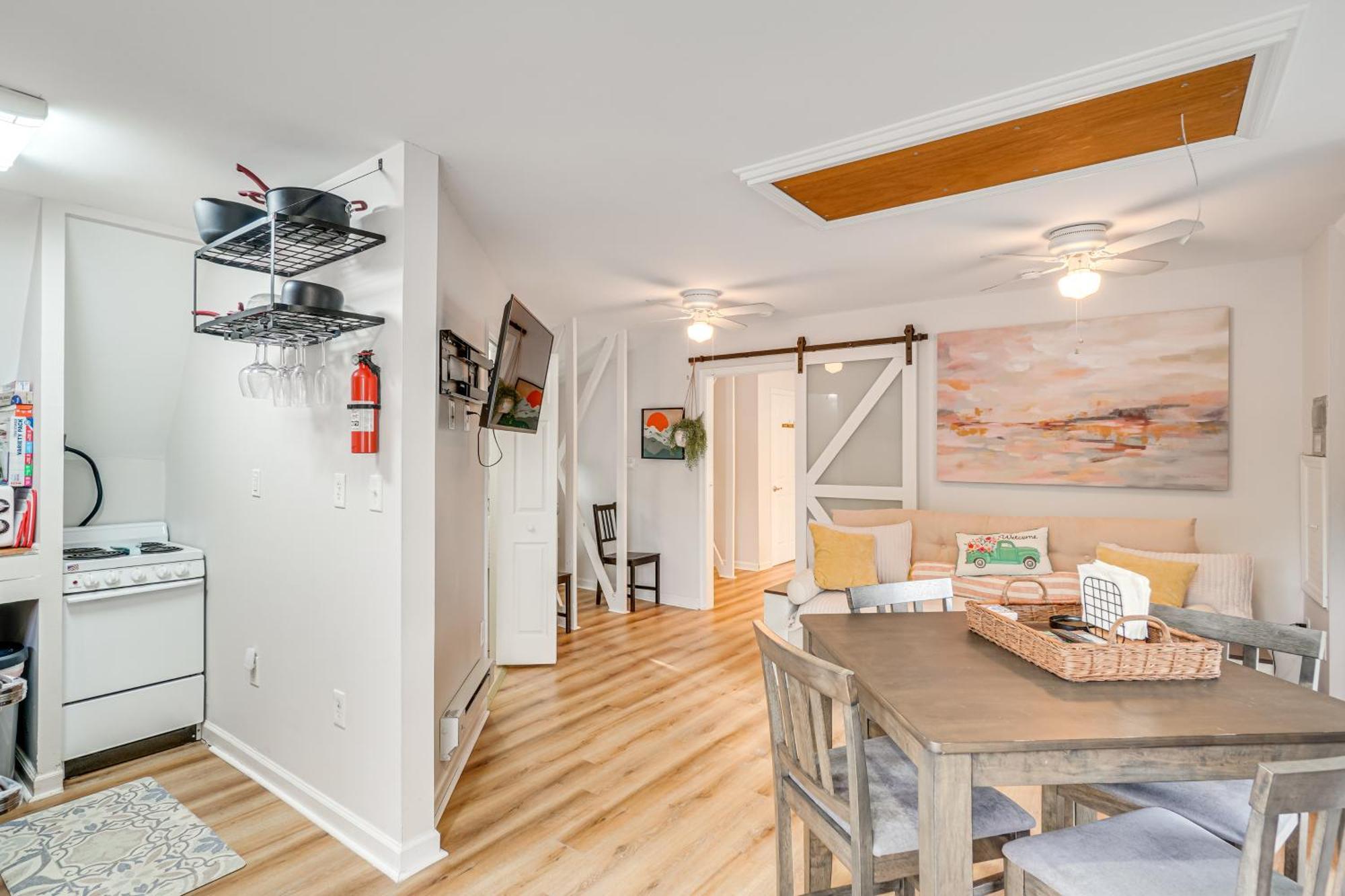 Epic Brunswick Apartment, Deck With Private Hot Tub! Exteriör bild